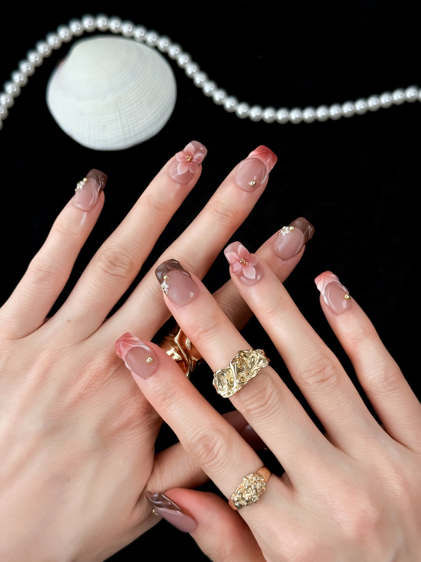 Sakura Blush - NailVesta press-on nails image 2