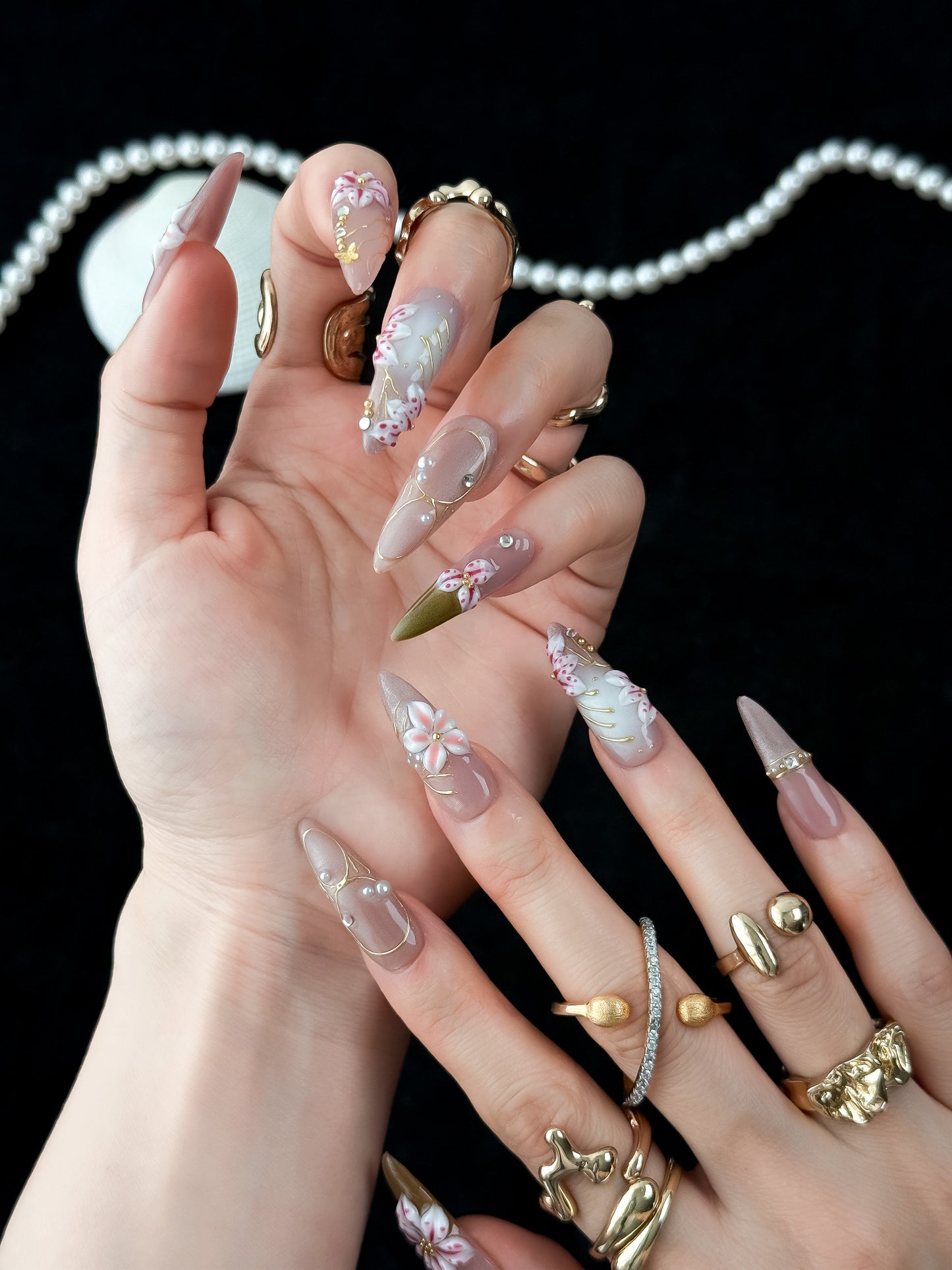 Champagne Blossom - NailVesta press-on nails image 1