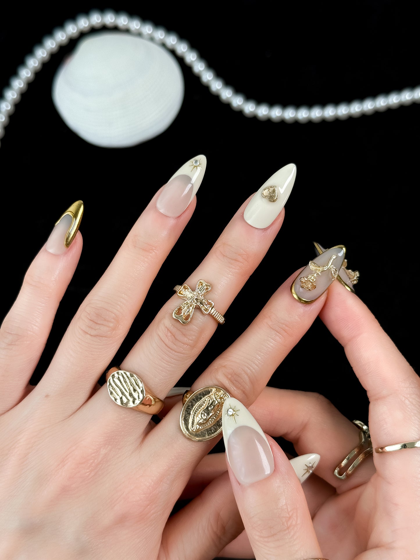 Royal Elegance - NailVesta press-on nails image 2