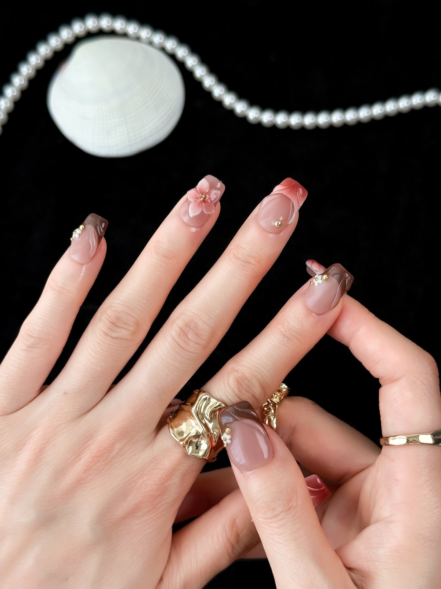 Sakura Blush - NailVesta press-on nails image 1